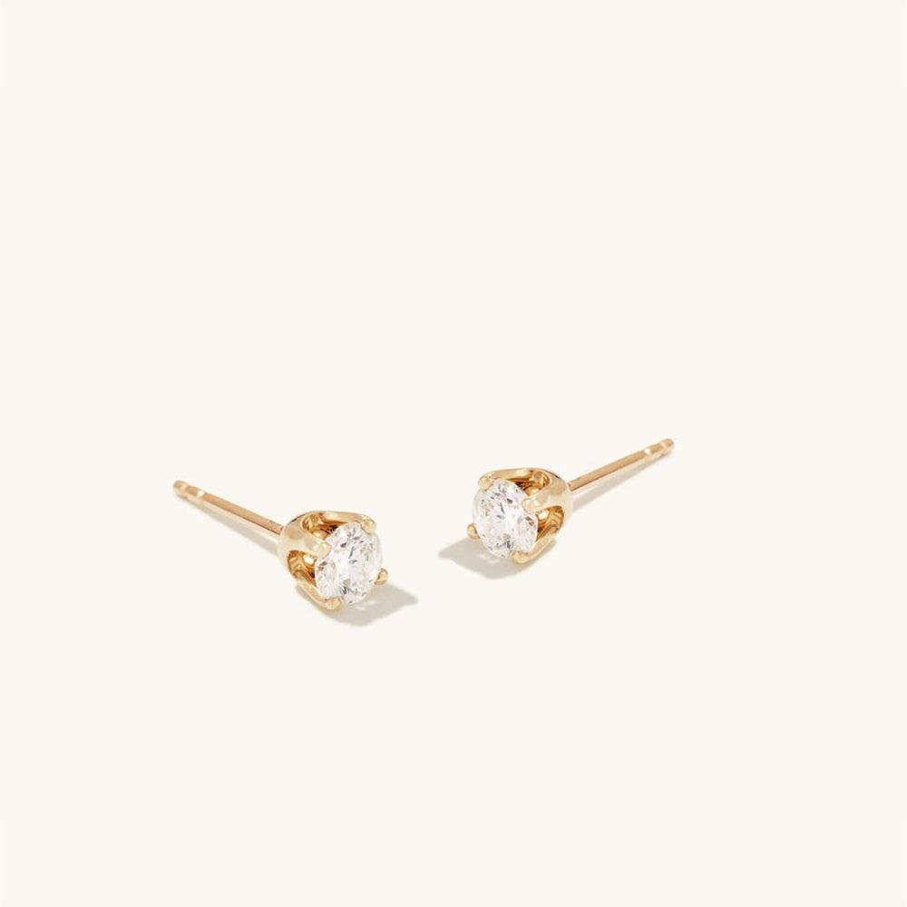 Solitaire Gold Earring